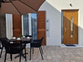 Apartments Miamare
